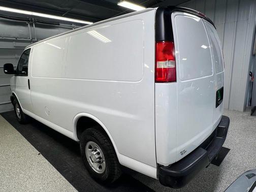 2020 Chevrolet Express 2500 RWD 2500 Regular Wheelbase WT