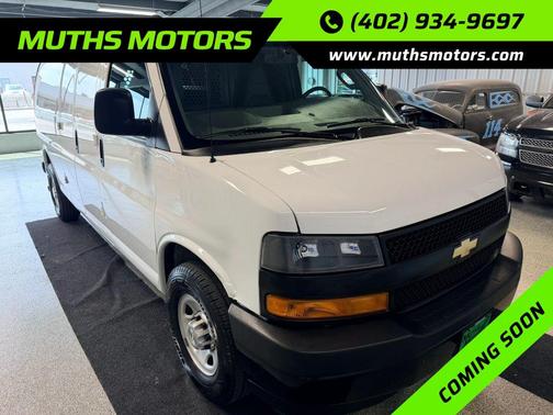Summit White 2020 Chevrolet Express 3500 RWD 3500 Extended Wheelbase WT