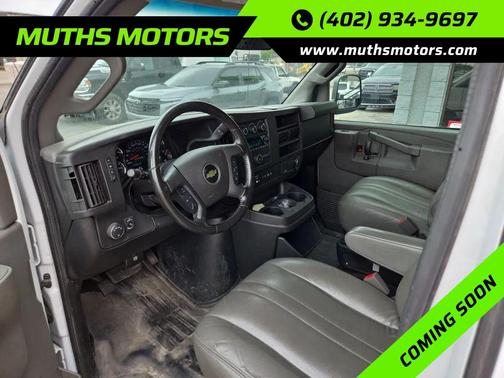 Summit White 2020 Chevrolet Express 3500 RWD 3500 Extended Wheelbase WT
