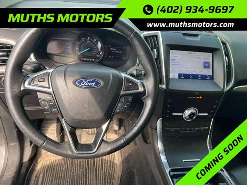 2020 Ford Edge Titanium