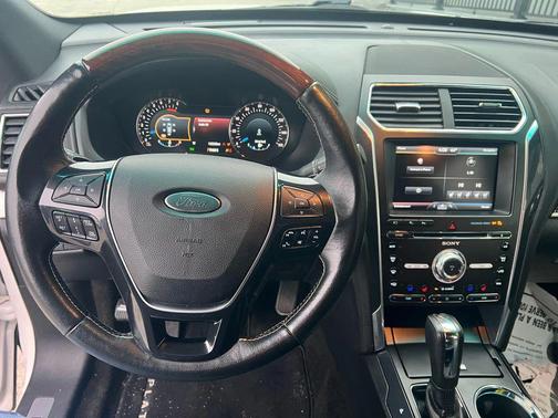 2016 Ford Explorer Platinum