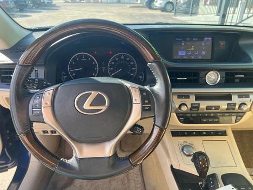 2014 Lexus ES 350 Base