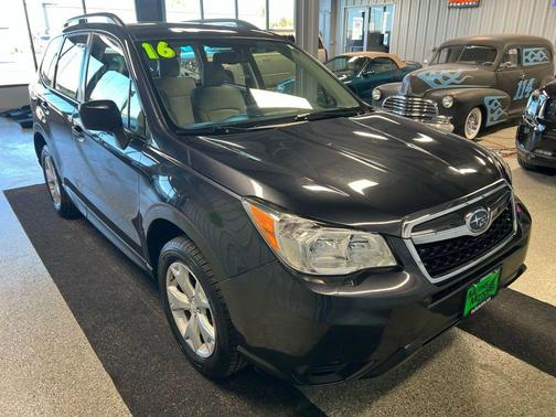 2016 Subaru Forester 2.5i
