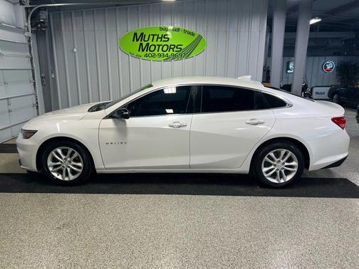 2017 Chevrolet Malibu 1LT