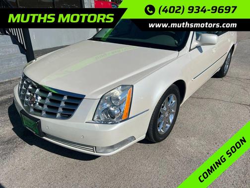 2010 Cadillac DTS Luxury Collection