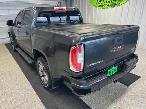 2016 GMC Canyon SLE