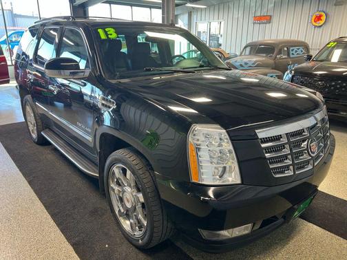2013 Cadillac Escalade Luxury