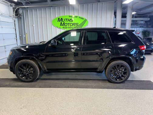 2020 Jeep Grand Cherokee Altitude