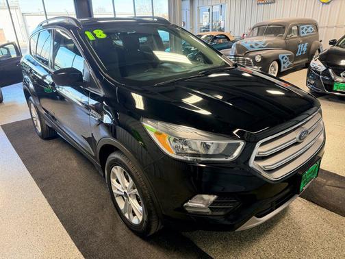 Shadow Black 2018 Ford Escape SE