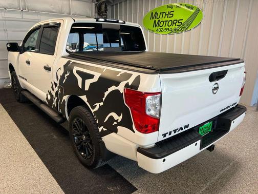 2018 Nissan Titan SV