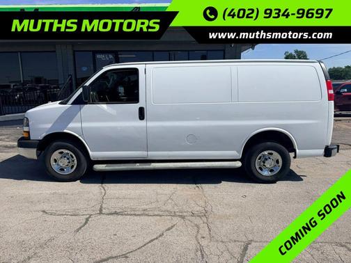 Summit White 2020 Chevrolet Express 2500 LT