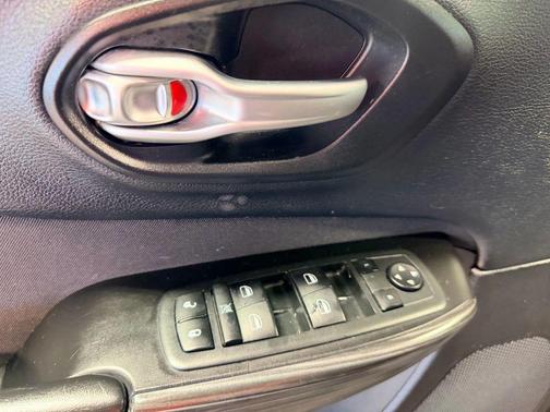 2014 Jeep Cherokee Sport