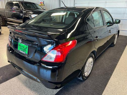 2019 Nissan Versa 1.6 S+
