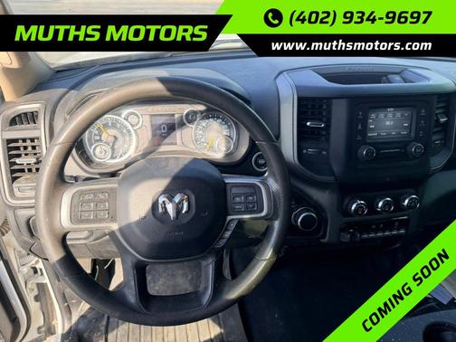 Bright White Clearcoat 2019 RAM 2500 Tradesman Crew Cab 4x4 8' Box