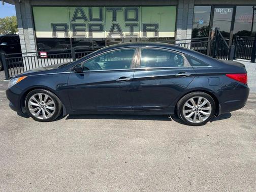 2013 Hyundai SONATA SE