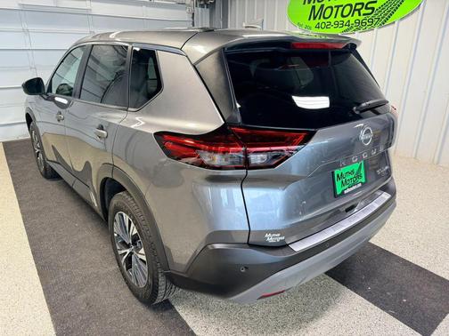Gun Metallic 2022 Nissan Rogue SV