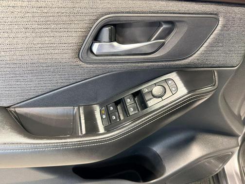Gun Metallic 2022 Nissan Rogue SV