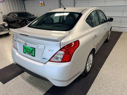Silver 2016 Nissan Versa 1.6 SV