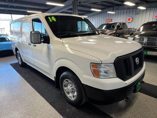 2014 Nissan NV Cargo NV2500 HD SV Van 3D