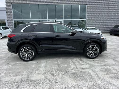 2025 Audi Q5 2.0T quattro Premium