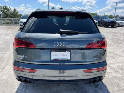 2025 Audi Q5 45 S line quattro Premium