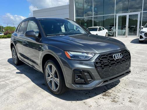 2025 Audi Q5 45 S line quattro Premium