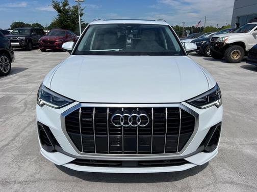 2025 Audi Q3 45 S line Premium