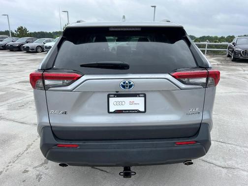 2023 Toyota RAV4 Hybrid XLE Premium