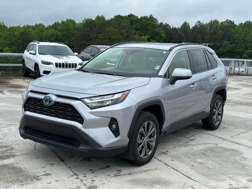 2023 Toyota RAV4 Hybrid XLE Premium