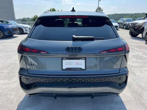 Daytona Gray Pearl 2026 Audi Q3 S line