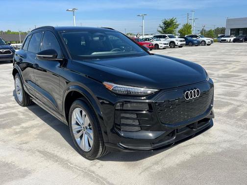2025 Audi Q6 e-tron Premium