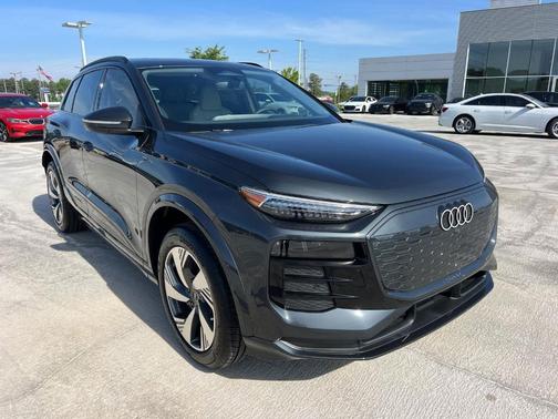 2025 Audi Q6 e-tron Premium