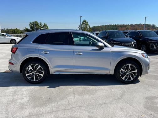 2025 Audi Q5 45 S line quattro Premium