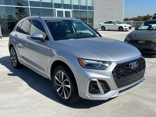 2025 Audi Q5 45 S line quattro Premium