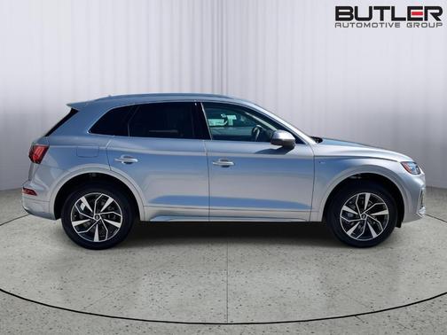 2025 Audi Q5 45 S line quattro Premium