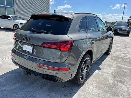 2025 Audi Q5 55 S line quattro Premium