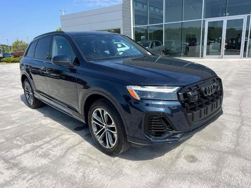Waitomo Blue Metallic 2025 Audi Q7 45 Premium Plus