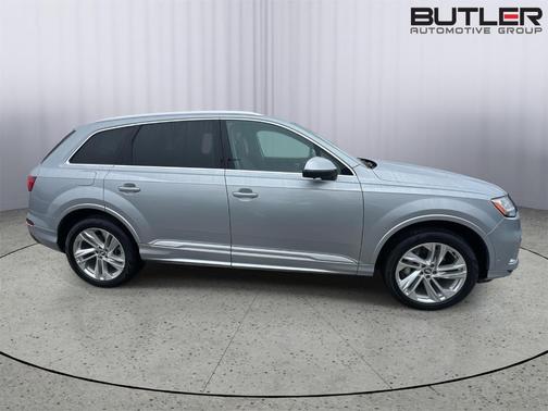 2020 Audi Q7 45 Premium Plus