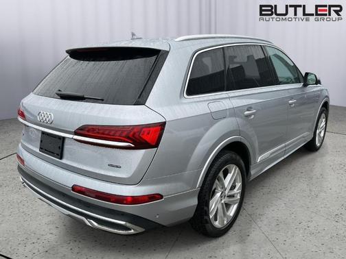 2020 Audi Q7 45 Premium Plus