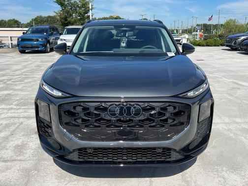 Daytona Gray Pearl 2026 Audi Q3 S line
