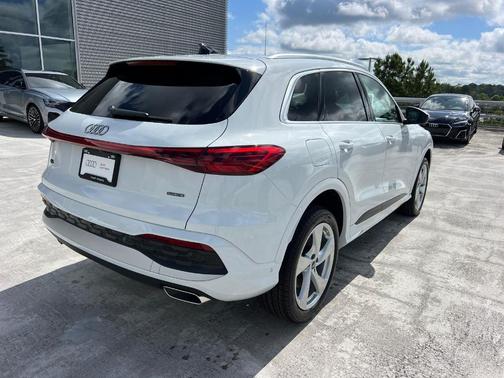 2025 Audi Q5 2.0T quattro Premium