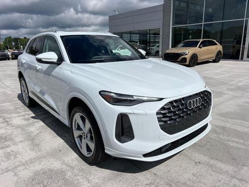 2025 Audi Q5 2.0T quattro Premium