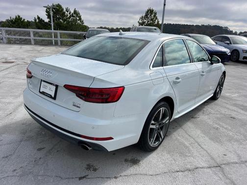2017 Audi A4 2.0T Prestige