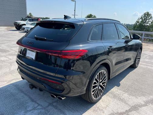 2025 Audi SQ5 3.0T quattro Premium