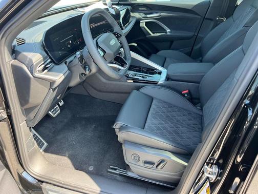 2025 Audi SQ5 3.0T quattro Premium