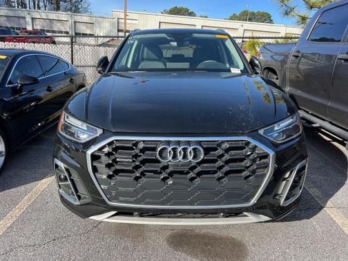 2023 Audi Q5 45 S line Premium Plus