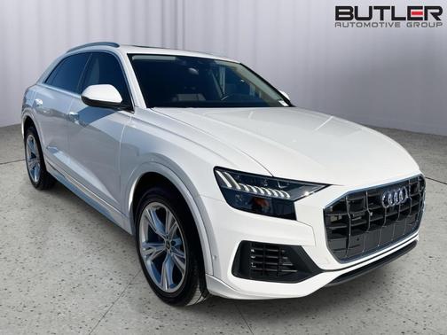 2023 Audi Q8 Premium