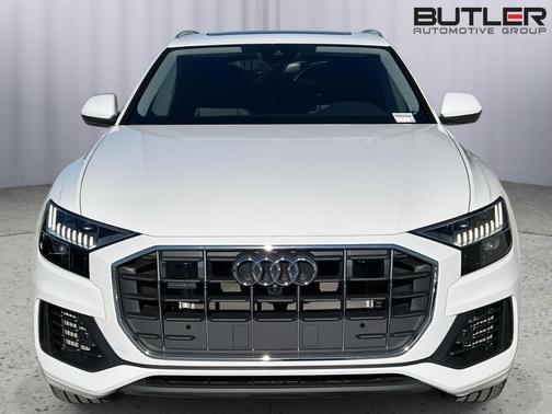 2023 Audi Q8 Premium