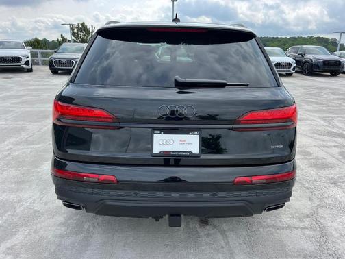 2025 Audi Q7 55 Premium Plus