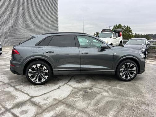 2026 Audi Q8 Premium Plus